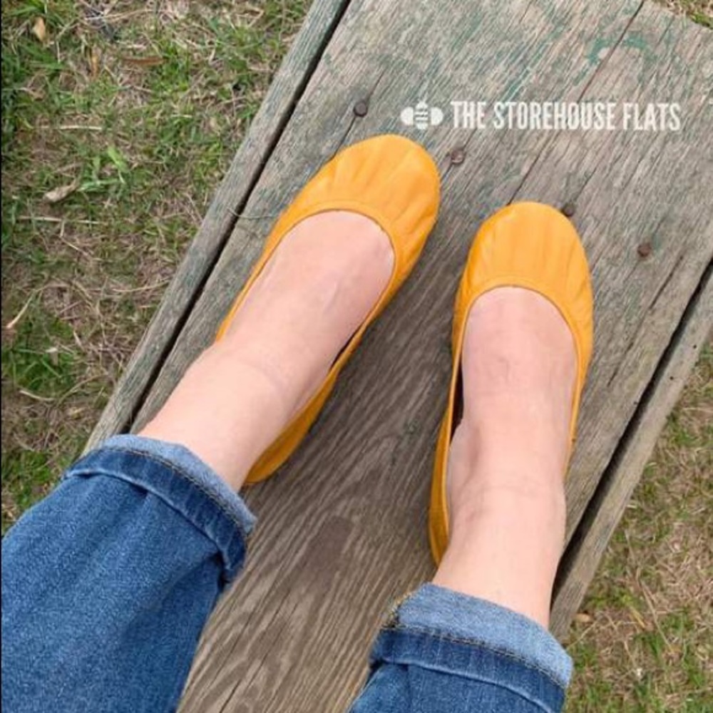 Storehouse flats oil tanned mustard size 8 used